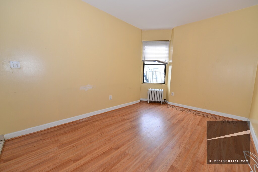 Building Photo - 2115 33rd St