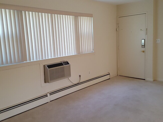 Building Photo - 2467 NJ-10