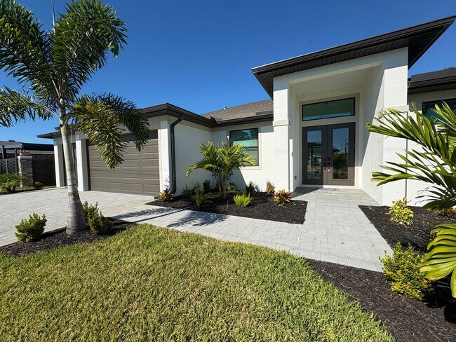 Foto del edificio - Brand New Construction Pool Home - 3 Beds + Den, 2 Baths, 3 Car Garage