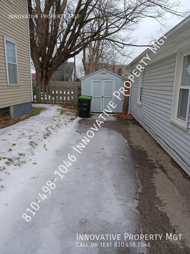 Photo - 102 S Pine St House