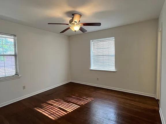 Foto del edificio - 8936 Angleton Pl