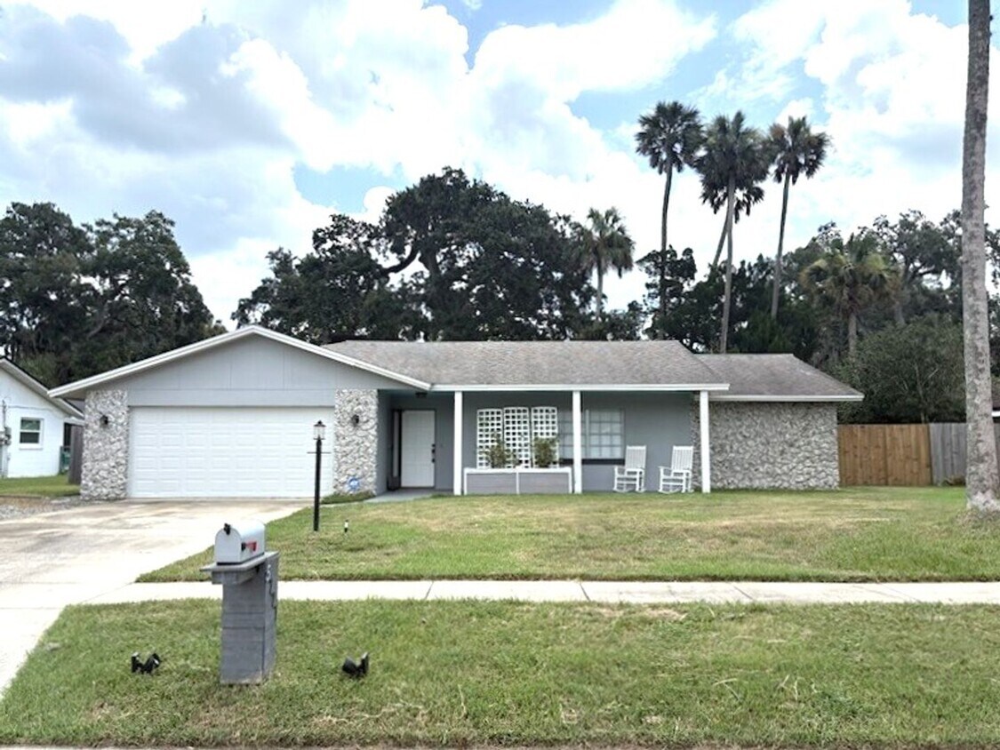 Foto principal - Beautiful 3 Bedroom Port Orange Home!