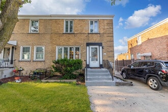 Building Photo - 5170 W 64th Pl