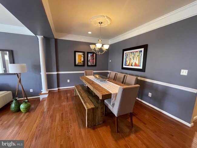 Foto del edificio - 22098 Avonworth Square