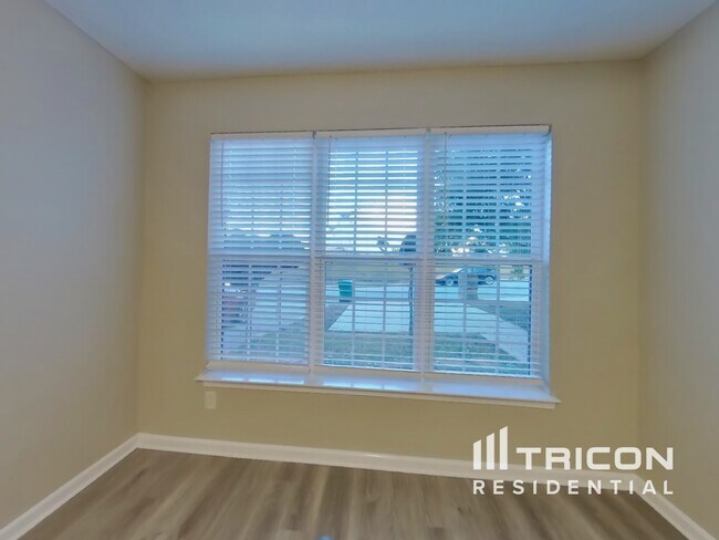 Foto del edificio - 7390 Battlecreek Ln