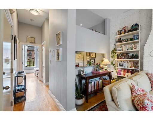 Foto del edificio - 406 Columbus Ave