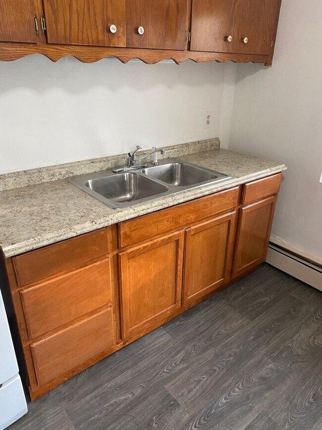 Foto del edificio - Spacious Two Bedroom Apartment