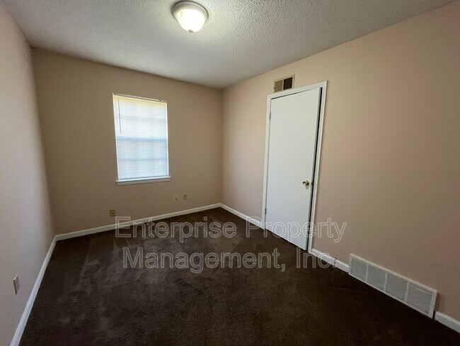 Building Photo - 5312 Plover Dr