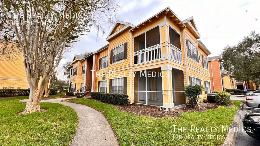 Primary Photo - Embrace Luxury Living: Charles Towne's 3-B...