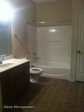 Building Photo - 5568 Sycamore Cv