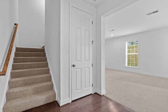 Building Photo - 2133 Red Fox Dr