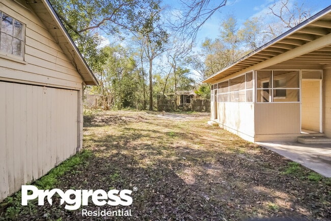 Building Photo - 8028 Helston Dr