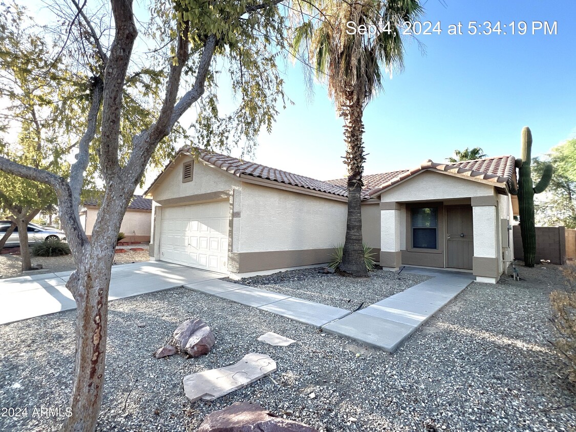 Foto principal - 15750 W Watson Ln