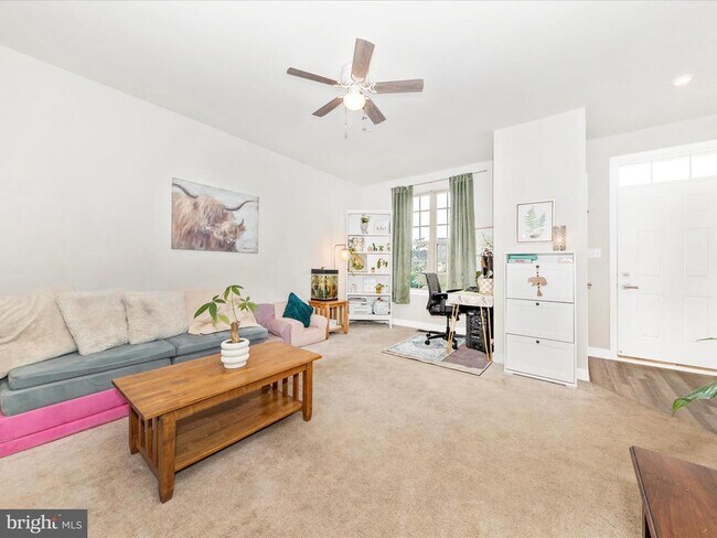Foto del edificio - 7129 Bodkin Wy