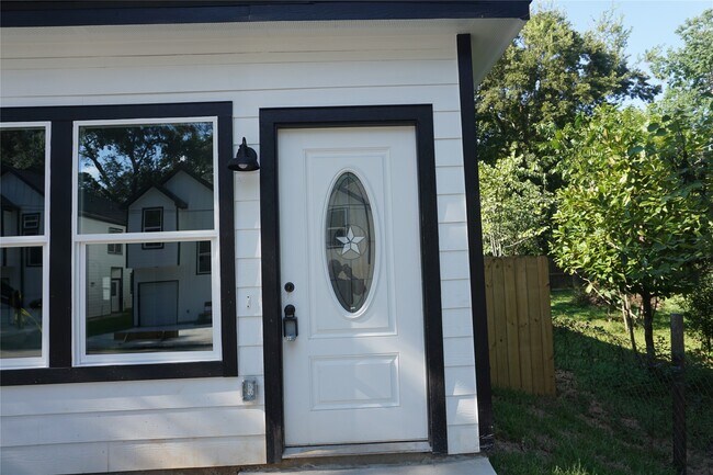 Foto del edificio - 11387 Underwood St