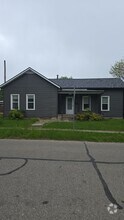 Building Photo - 419 Freeman St