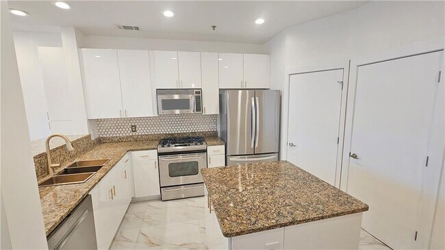 Foto del edificio - 1253 Caroline St NE