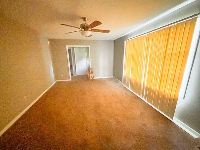 Foto del edificio - 3 bed 2 bath for rent