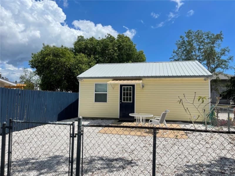 Building Photo - 73 2nd Ave