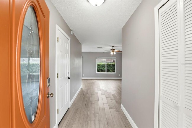 Foto del edificio - 2701 Carlisle Ave