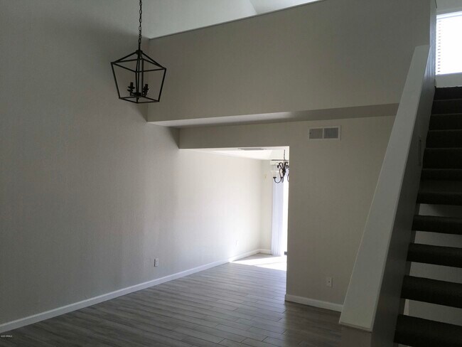 Foto del edificio - 6467 S Butte Ave