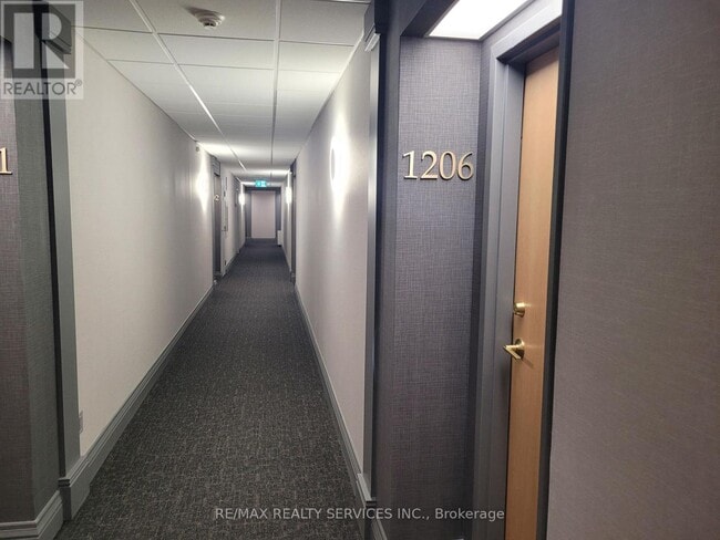 Photo du bâtiment - 330 Mill St S