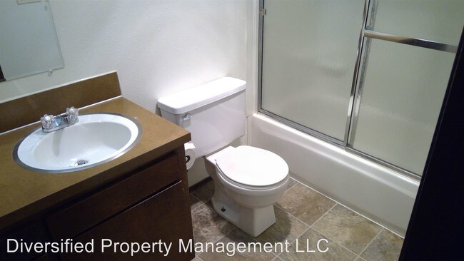 Building Photo - 2111 SE Jackson St