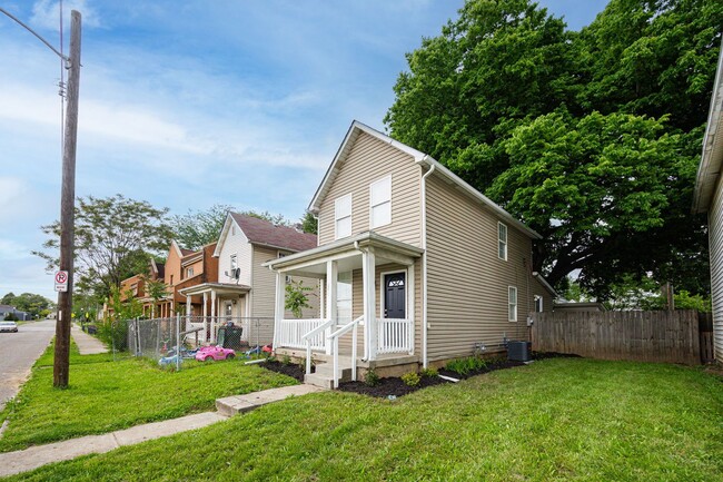 Building Photo - 244 Hinkle Ave