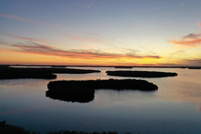 Foto del edificio - 5312 Compass Cove Pl