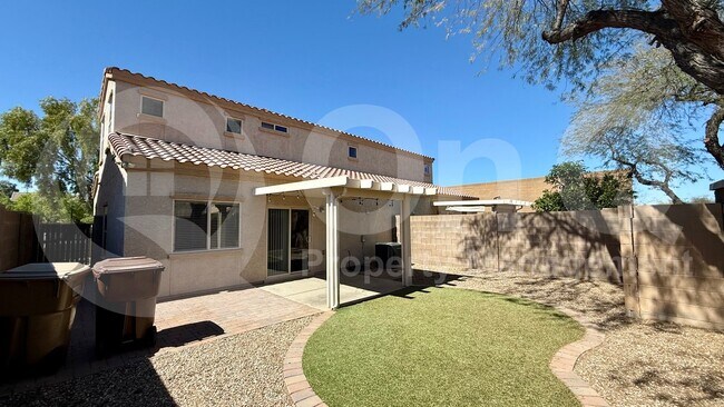 Foto del edificio - 13585 N 87th Dr