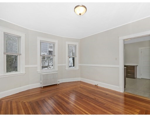 Building Photo - 49 Waldeck Rd