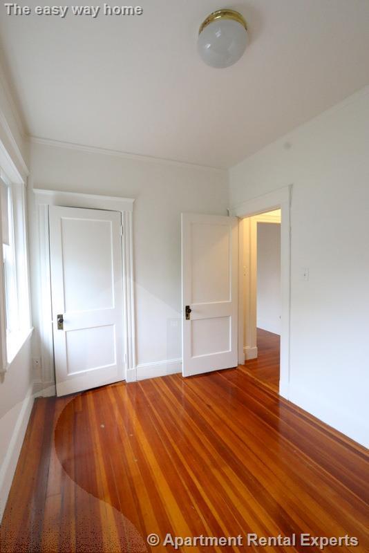 Foto del edificio - 163 Summer St