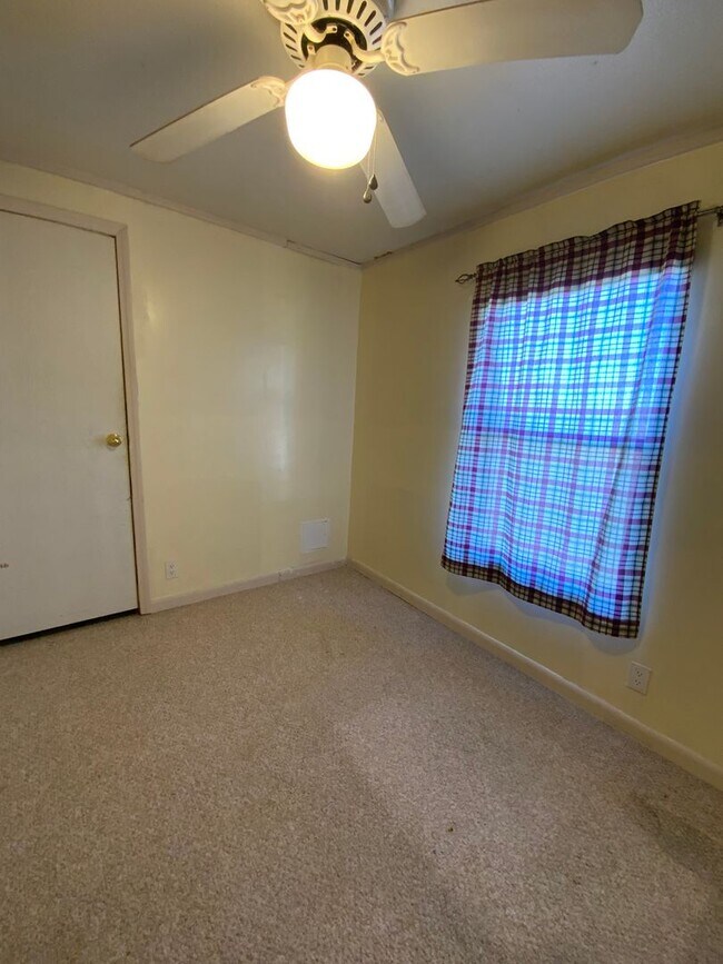 Foto del edificio - 305-309 RIVERVIEW ROAD