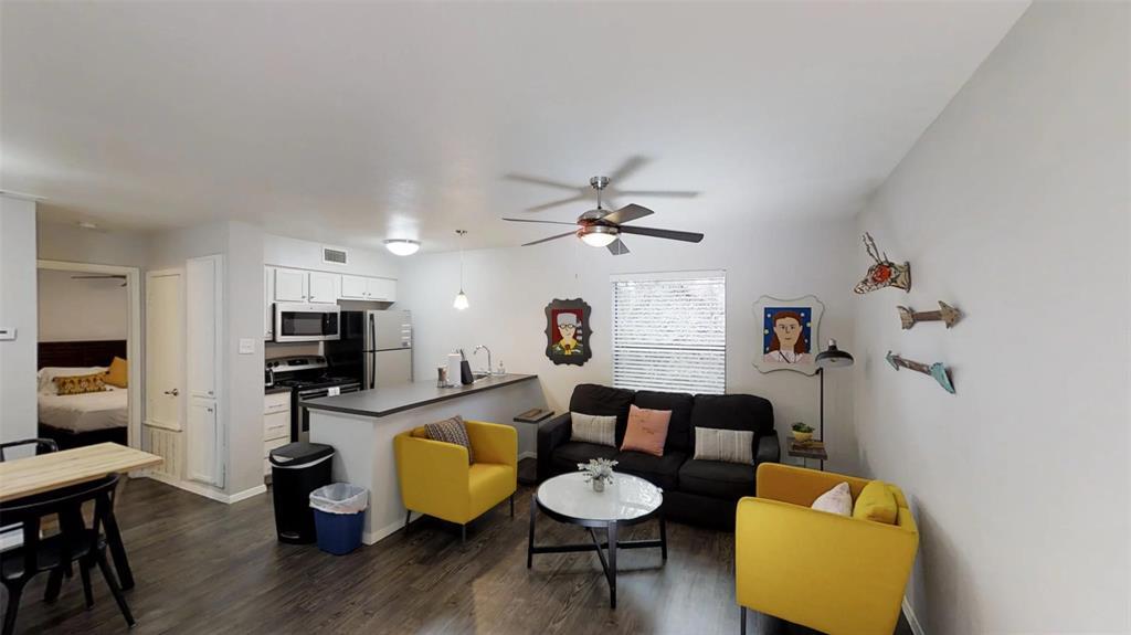 Foto principal - 1117 Hollow Creek Dr