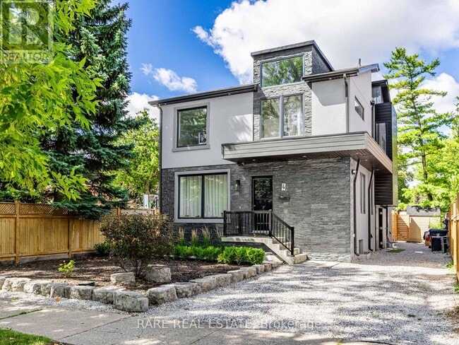 Building Photo - 4 Treeview Dr