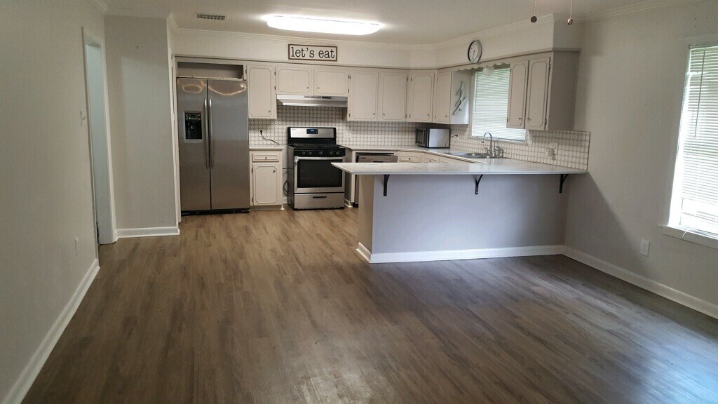 2207 Carmel Dr, Lafayette, LA 70501 House Rental in Lafayette, LA