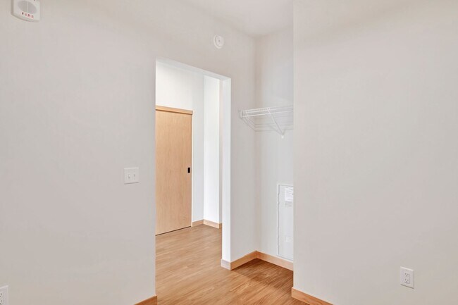 Interior Photo - Trader's Way