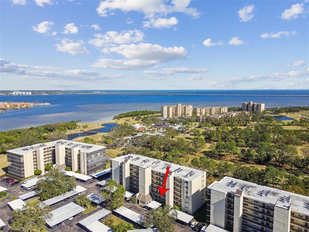 Foto principal - 2700 Cove Cay Dr