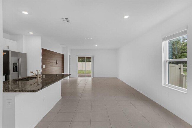 Building Photo - 4288 Bridle Booster Wy