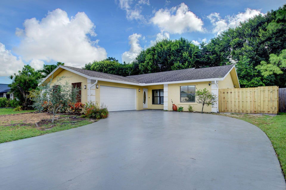 Photo - 6170 Serene Run, LAKE WORTH, FL 33463 - 3 BR 2 BA single-family home