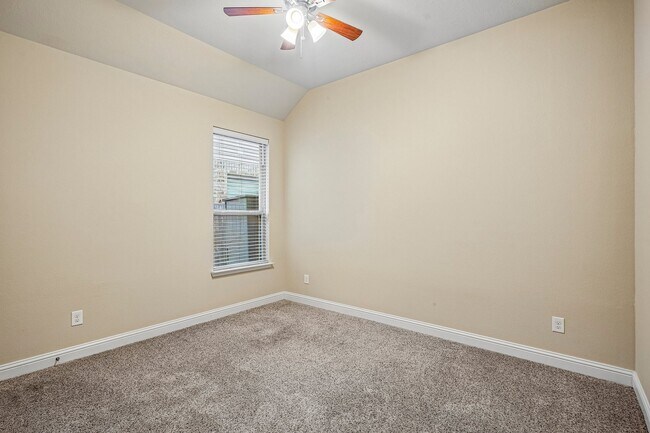 Foto del edificio - 4850 Palomar Ln