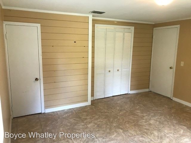 Building Photo - 3 br, 1.5 bath House - 2039 Hall Road