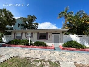 Building Photo - 427 8th Ave N