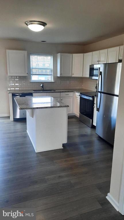 Building Photo - 835 Schooner Ln