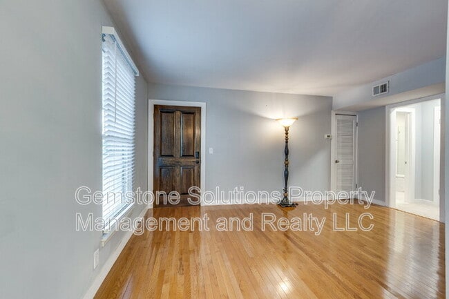 Building Photo - 1011 Murfreesboro Rd