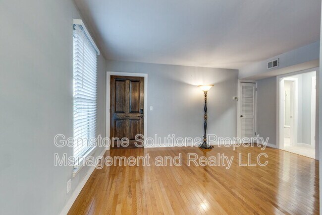 Foto del edificio - 1011 Murfreesboro Rd