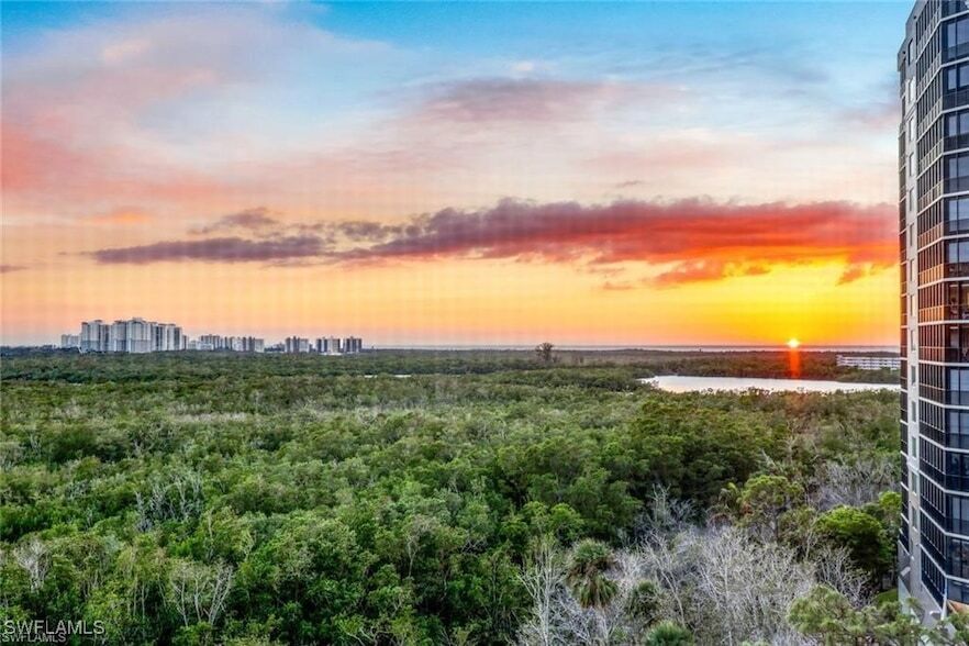 Foto principal - 455 Cove Tower Dr