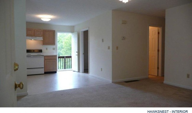 Foto del edificio - 13050 Hawks Nest Rd