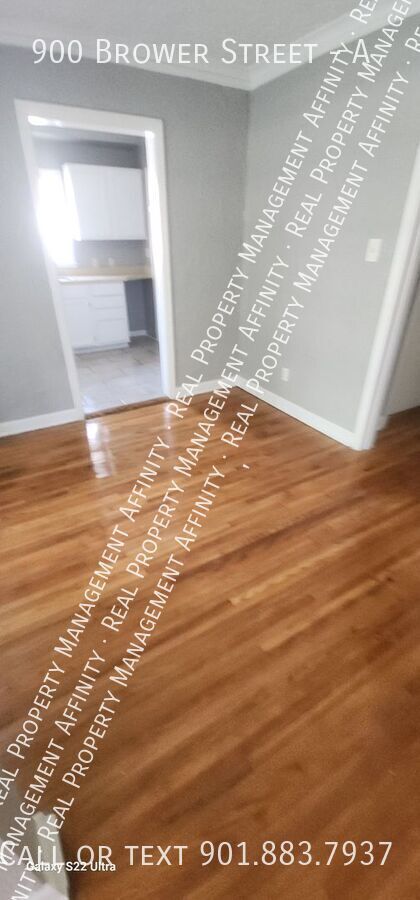 Foto del edificio - 900 Brower St