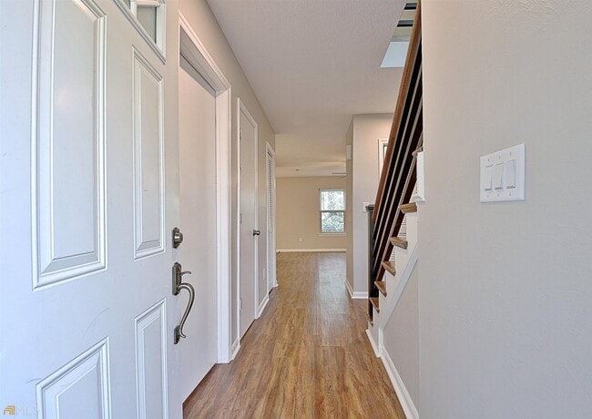 Building Photo - 56 Cobblestone Creek